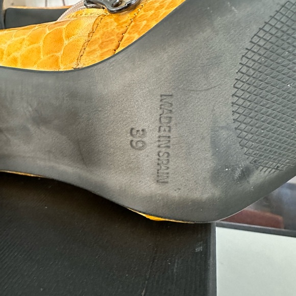 L’intervalle Stavi Mustard Croco Mid-Bootie - Picture 5 of 5